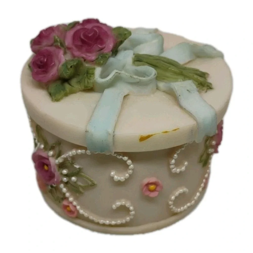 Vintage Dezine ? Hand Painted Roses‎ Pearls Trinket Box W/Lid